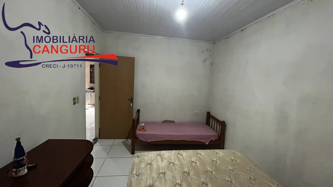 Foto 6 de Casa com 2 quartos à venda, 250m2 em Piraju - SP