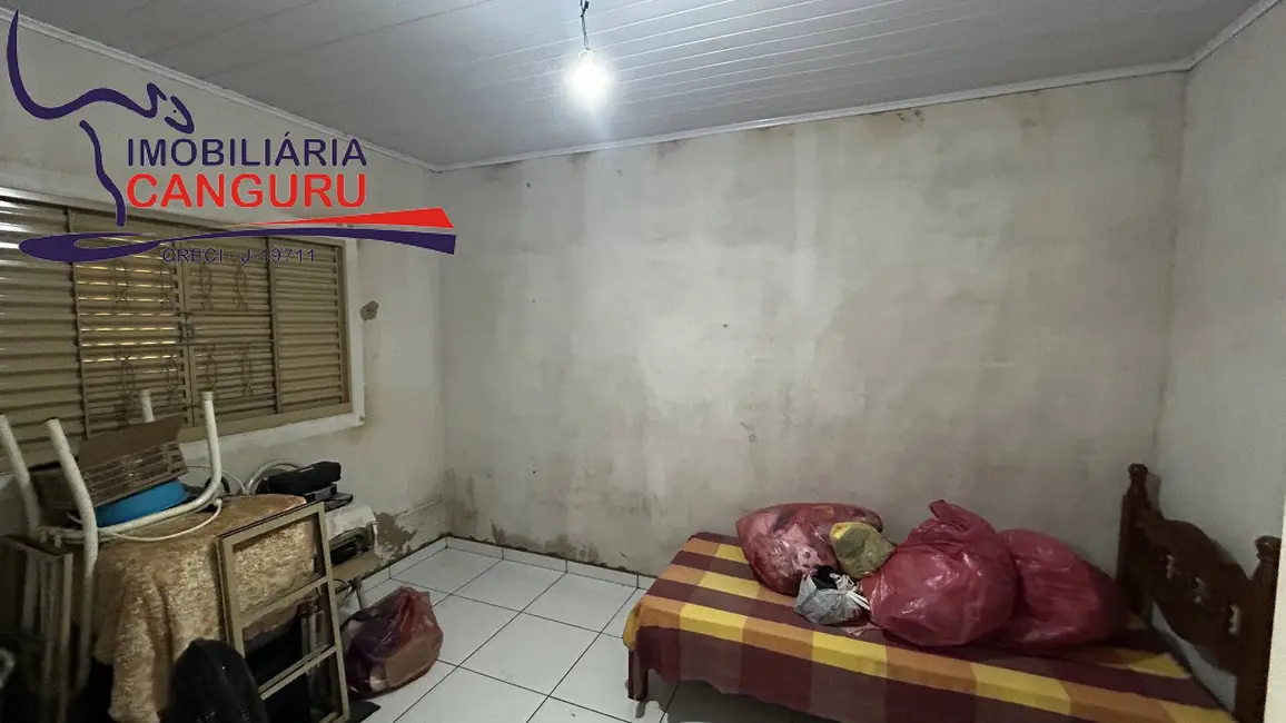 Foto 4 de Casa com 2 quartos à venda, 250m2 em Piraju - SP