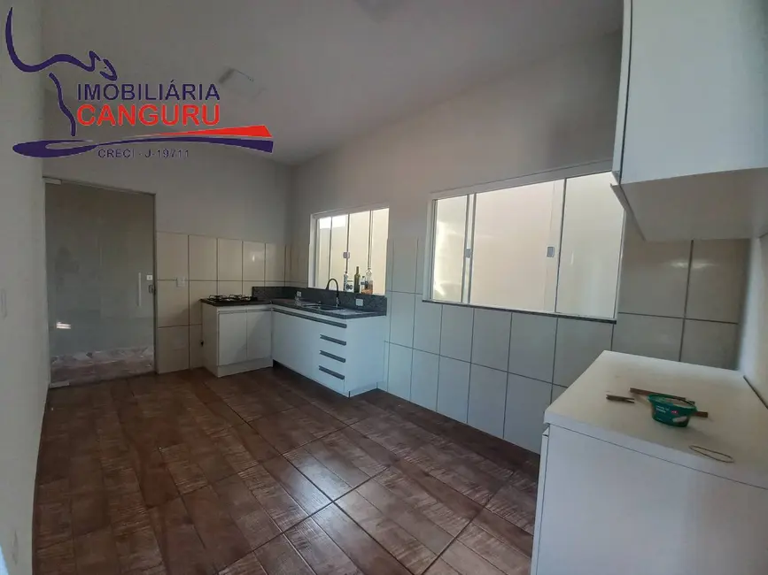 Foto 9 de Casa com 2 quartos para alugar em Piraju - SP