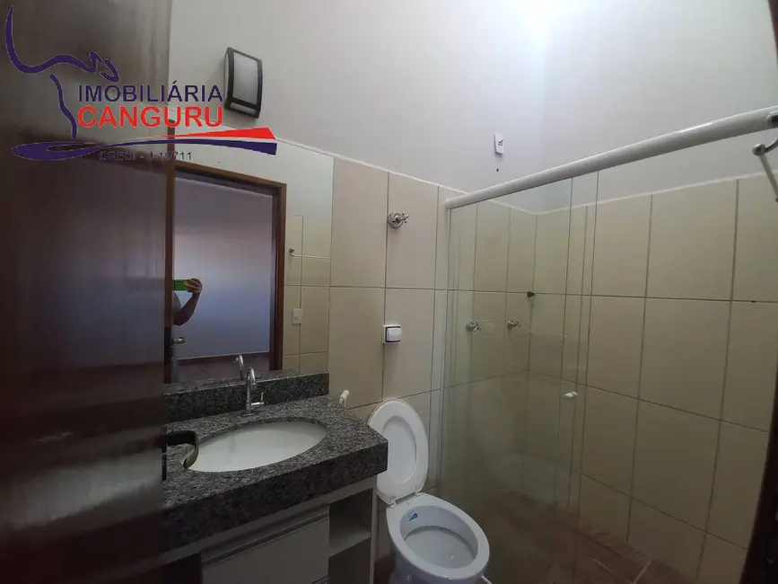 Foto 6 de Casa com 2 quartos para alugar em Piraju - SP