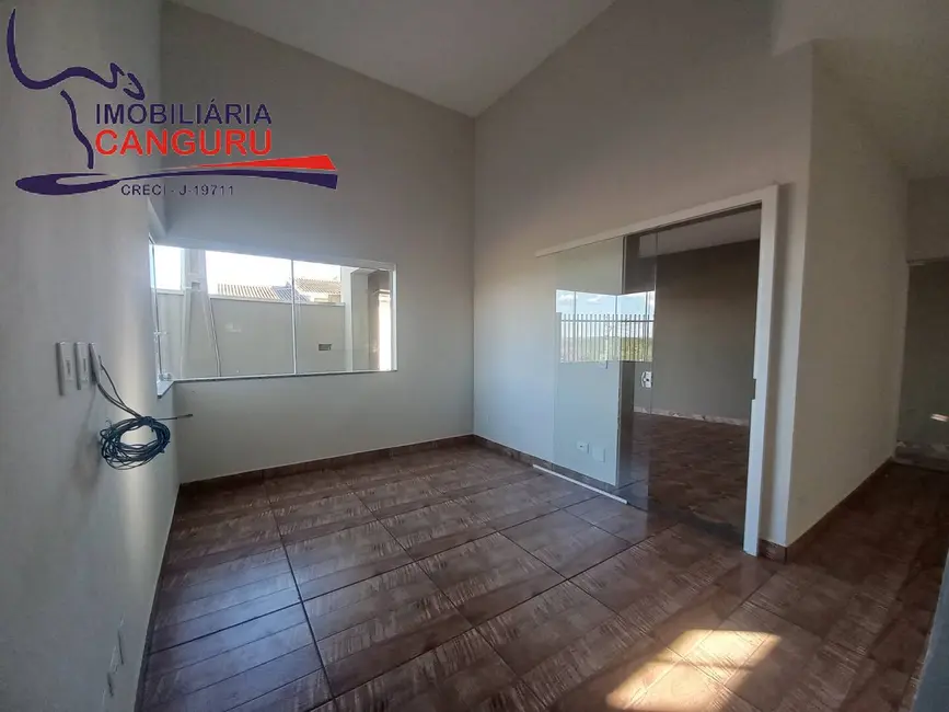 Foto 4 de Casa com 2 quartos para alugar em Piraju - SP