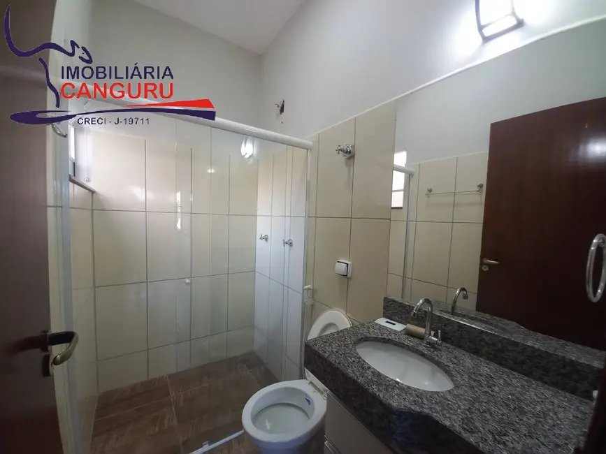 Foto 8 de Casa com 2 quartos para alugar em Piraju - SP