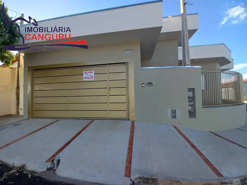 Foto 2 de Casa com 2 quartos para alugar em Piraju - SP