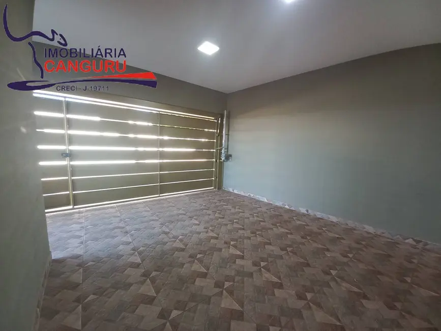Foto 3 de Casa com 2 quartos para alugar em Piraju - SP