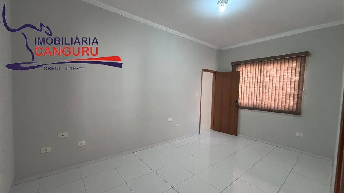 Foto 6 de Casa com 3 quartos à venda em Piraju - SP