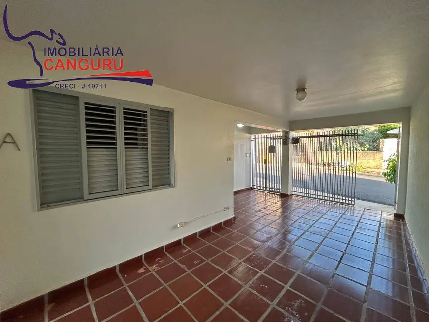 Foto 4 de Casa com 3 quartos à venda em Piraju - SP