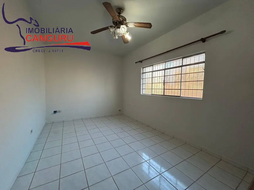 Foto 5 de Casa com 3 quartos à venda em Piraju - SP