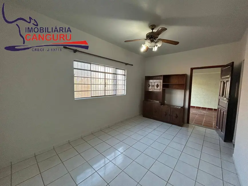 Foto 6 de Casa com 3 quartos à venda em Piraju - SP
