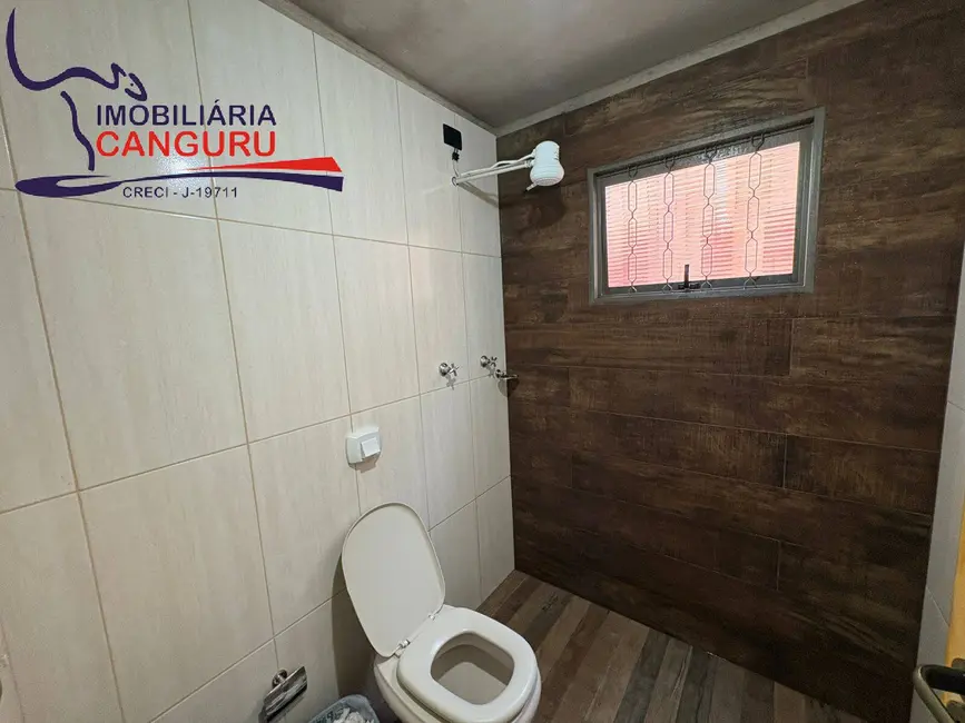 Foto 8 de Casa com 3 quartos à venda em Piraju - SP