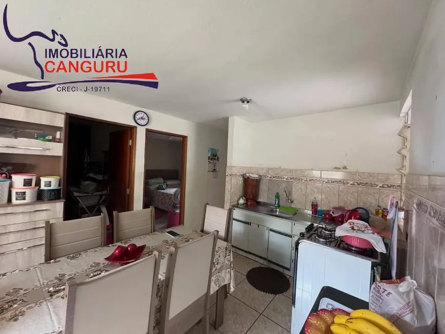 Casa com 2 quartos à venda, 200m2 em Piraju - SP - imagem 5 Foto 5 de Casa com 2 quartos à venda, 200m2 em Piraju - SP
