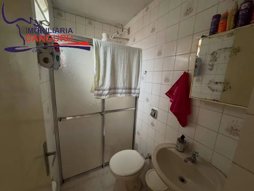 Casa com 2 quartos à venda, 200m2 em Piraju - SP - imagem 6 Foto 6 de Casa com 2 quartos à venda, 200m2 em Piraju - SP