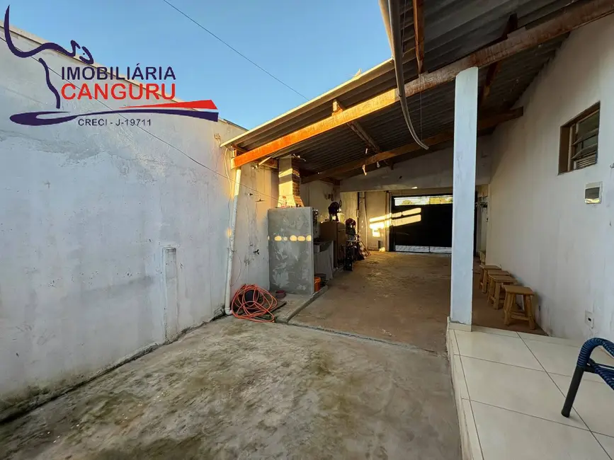 Foto 4 de Casa com 3 quartos à venda, 184m2 em Piraju - SP