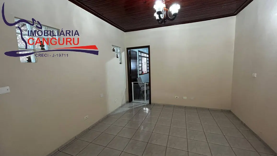 Foto 3 de Casa com 2 quartos à venda, 300m2 em Piraju - SP
