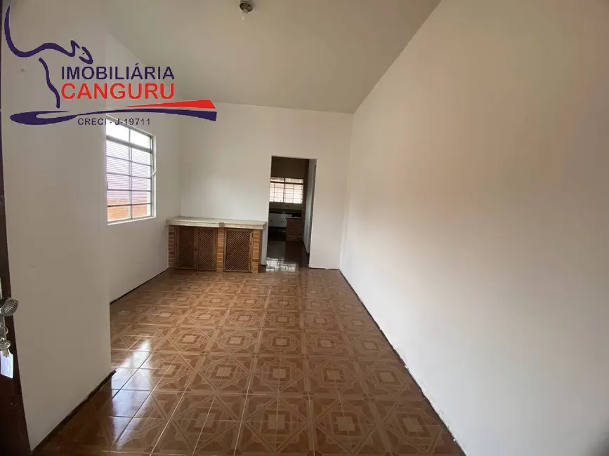 Foto 4 de Casa com 2 quartos à venda, 135m2 em Piraju - SP