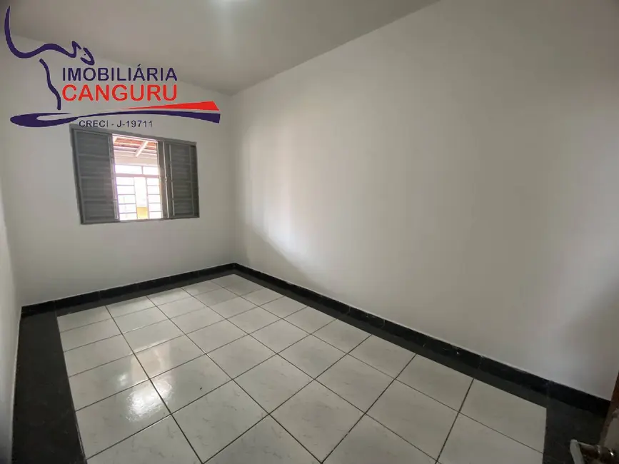 Foto 9 de Casa com 2 quartos à venda, 135m2 em Piraju - SP