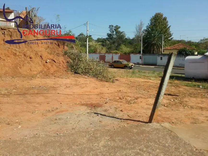 Foto 1 de Terreno / Lote à venda, 250m2 em Piraju - SP