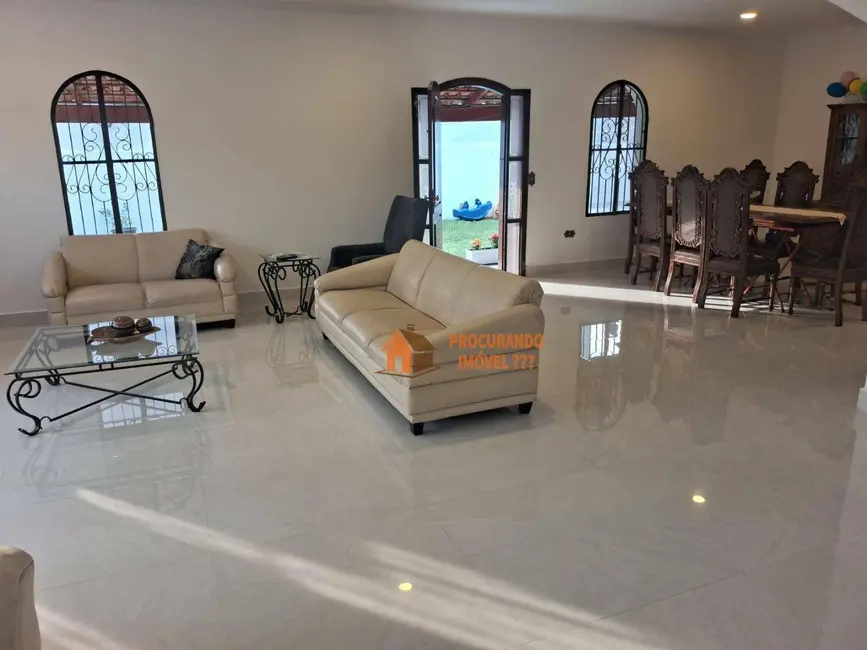 Foto 3 de Casa com 5 quartos à venda, 400m2 em Vila Galvão, Guarulhos - SP