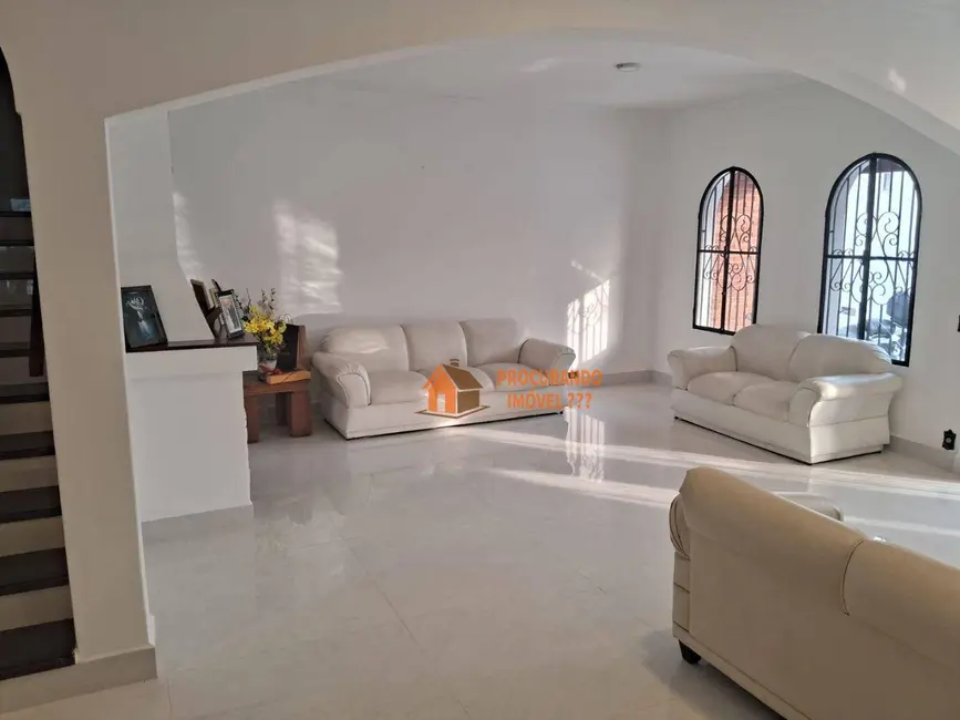 Foto 4 de Casa com 5 quartos à venda, 400m2 em Vila Galvão, Guarulhos - SP