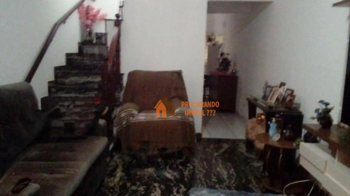 Sobrado com 2 quartos à venda, 137m2 em Jardim Almeida Prado, Guarulhos - SP - imagem 9 Foto 9 de Sobrado com 2 quartos à venda, 137m2 em Jardim Almeida Prado, Guarulhos - SP