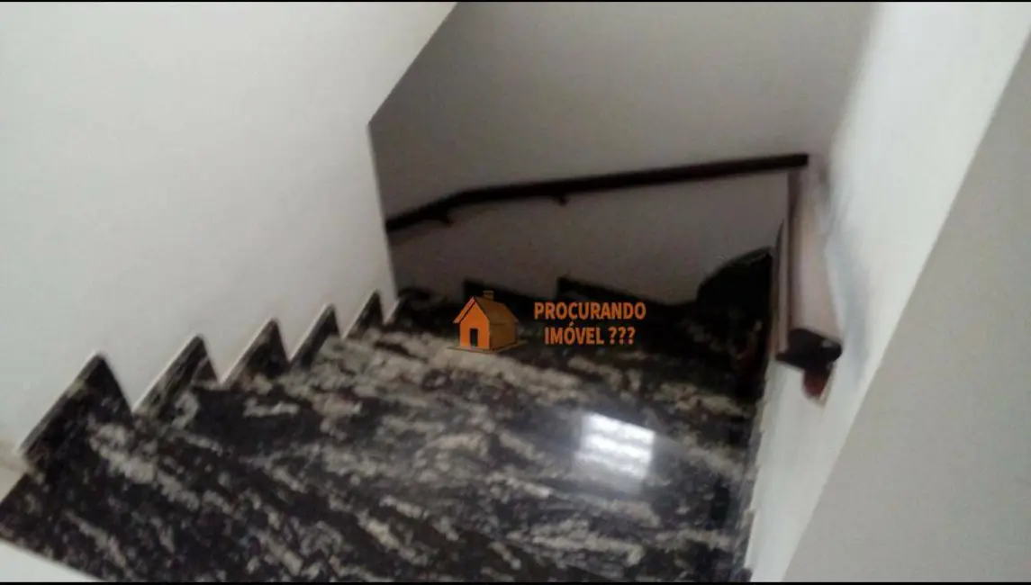 Sobrado com 2 quartos à venda, 137m2 em Jardim Almeida Prado, Guarulhos - SP - imagem 8 Foto 8 de Sobrado com 2 quartos à venda, 137m2 em Jardim Almeida Prado, Guarulhos - SP