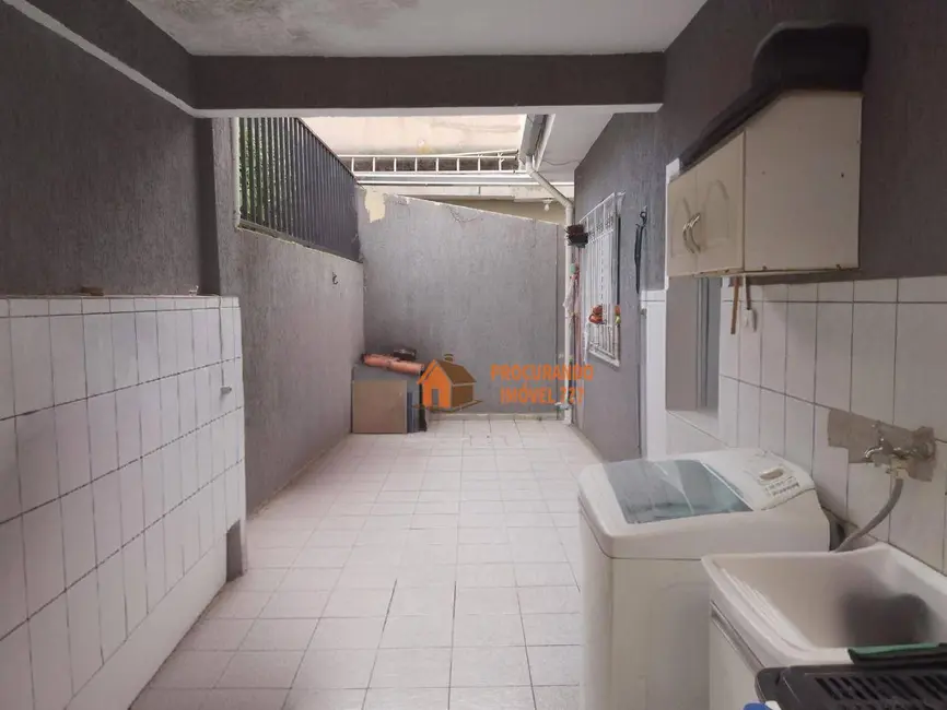 Casa com 2 quartos à venda, 250m2 em Jardim Terezópolis, Guarulhos - SP - imagem 3 Foto 3 de Casa com 2 quartos à venda, 250m2 em Jardim Terezópolis, Guarulhos - SP