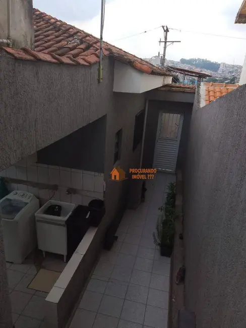 Casa com 2 quartos à venda, 250m2 em Jardim Terezópolis, Guarulhos - SP - imagem 4 Foto 4 de Casa com 2 quartos à venda, 250m2 em Jardim Terezópolis, Guarulhos - SP
