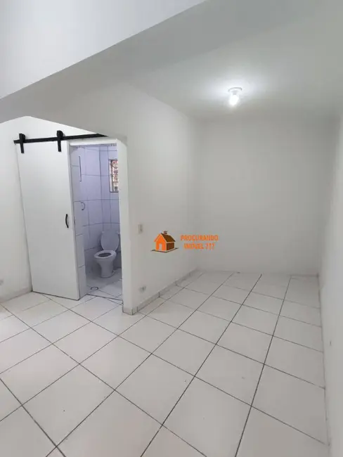 Foto 4 de Casa com 1 quarto para alugar em Vila Nova Galvão, São Paulo - SP