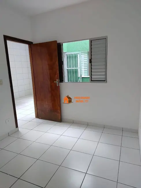 Foto 9 de Sobrado com 2 quartos para alugar em Vila Nova Galvão, São Paulo - SP