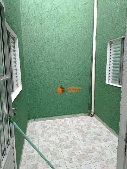 Foto 3 de Sobrado com 2 quartos para alugar em Vila Nova Galvão, São Paulo - SP