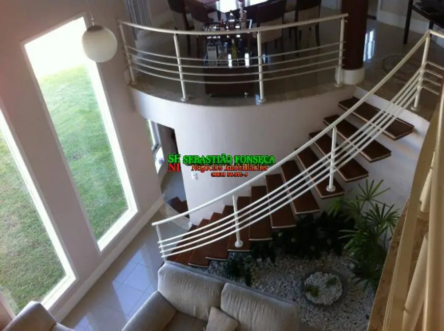 Foto 1 de Casa com 4 quartos à venda, 600m2 em Residencial Santa Helena, Cacapava - SP