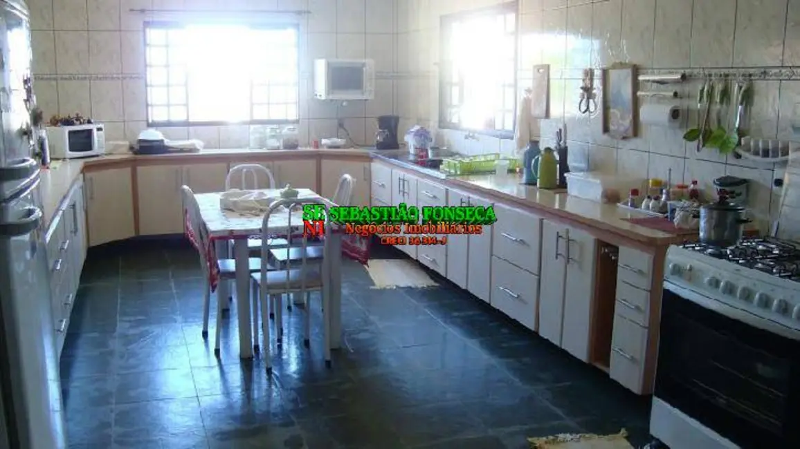 Foto 2 de Casa com 3 quartos à venda, 200m2 em Sao Jose Dos Campos - SP