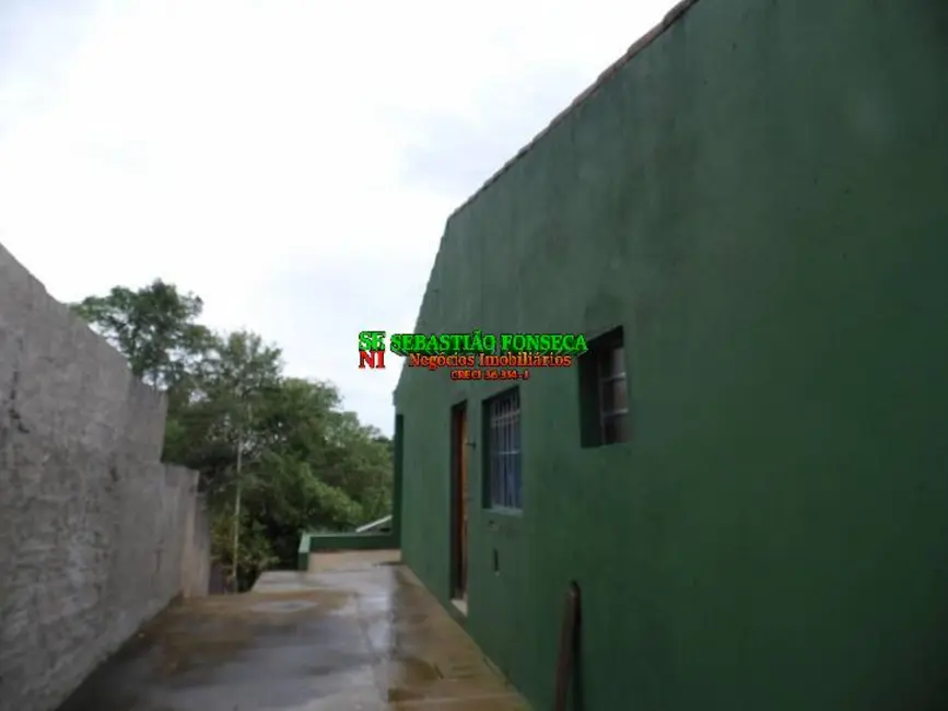 Foto 3 de Casa com 2 quartos à venda, 1150m2 em Jardim das Cerejeiras, Aruja - SP