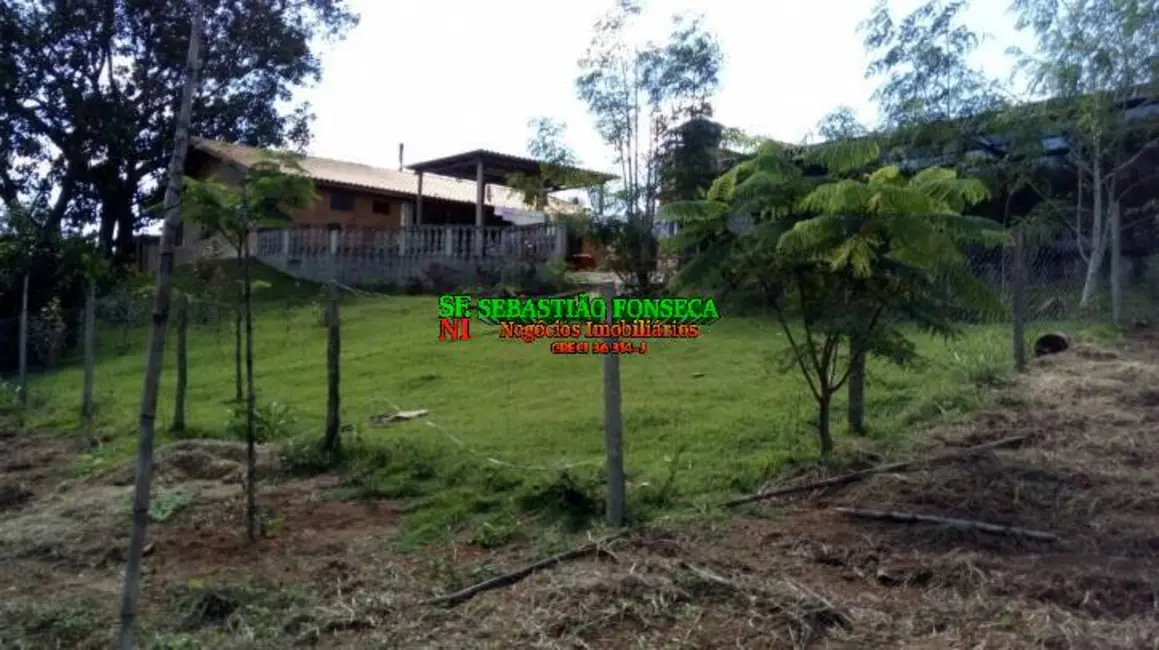 Chácara com 3 quartos à venda, 5000m2 em Centro, Paraibuna - SP - imagem 6 Foto 6 de Chácara com 3 quartos à venda, 5000m2 em Centro, Paraibuna - SP