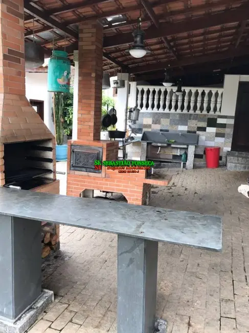 Pousada com 7 quartos à venda, 3000m2 em Centro, Paraibuna - SP - imagem 9 Foto 9 de Pousada com 7 quartos à venda, 3000m2 em Centro, Paraibuna - SP