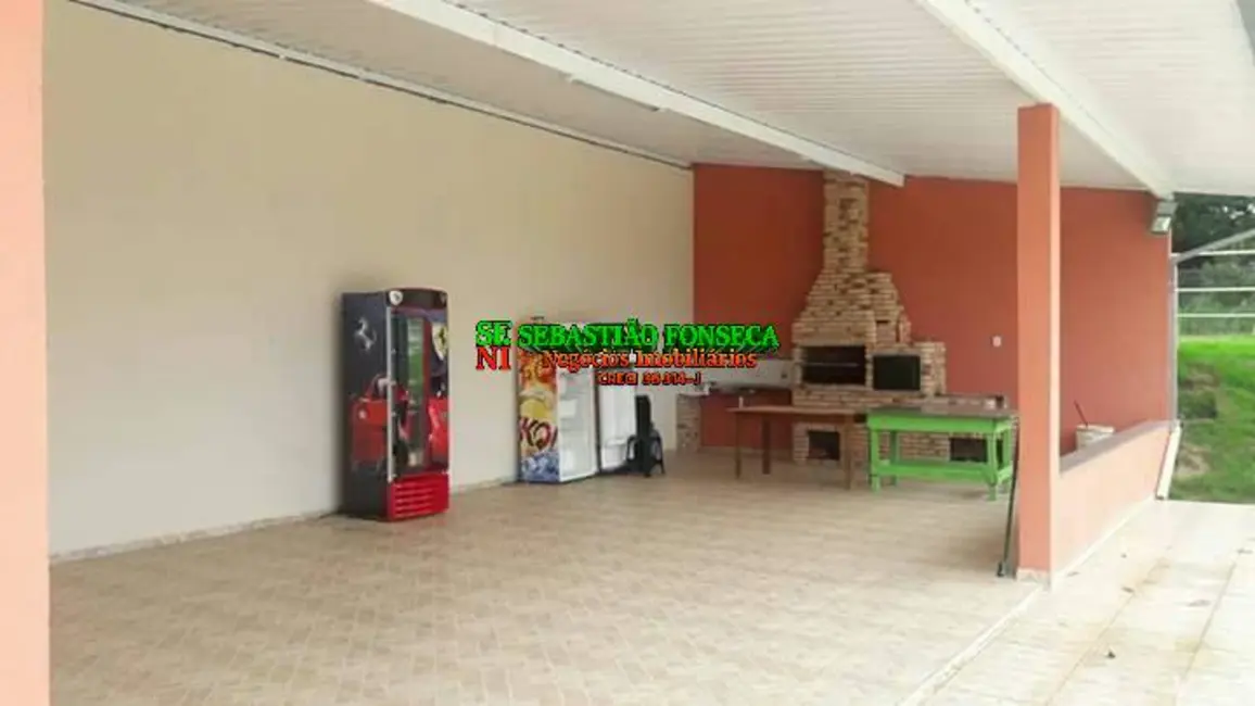 Chácara com 2 quartos à venda, 3000m2 em Centro, Cacapava - SP - imagem 3 Foto 3 de Chácara com 2 quartos à venda, 3000m2 em Centro, Cacapava - SP