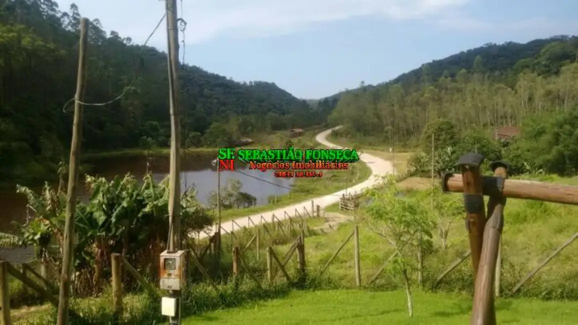 Chácara com 4 quartos à venda, 50m2 em Centro, Paraibuna - SP - imagem 5 Foto 5 de Chácara com 4 quartos à venda, 50m2 em Centro, Paraibuna - SP