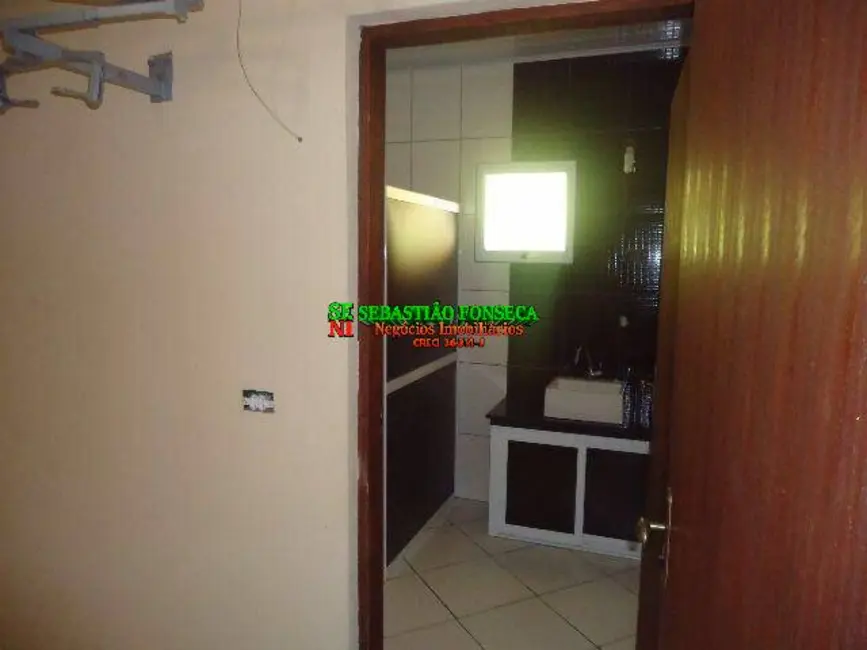 Chácara com 4 quartos à venda, 12000m2 em Centro, Paraibuna - SP - imagem 4 Foto 4 de Chácara com 4 quartos à venda, 12000m2 em Centro, Paraibuna - SP