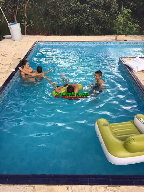 Chácara com 3 quartos à venda, 5000m2 em Paraibuna - SP - imagem 6 Foto 6 de Chácara com 3 quartos à venda, 5000m2 em Paraibuna - SP