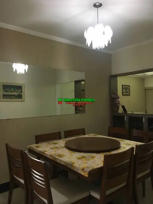 Foto 1 de Casa com 3 quartos à venda, 250m2 em Sao Jose Dos Campos - SP