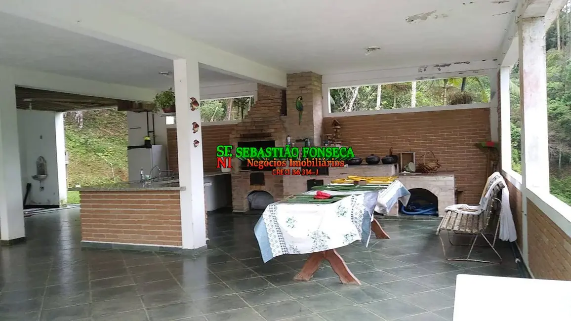 Chácara com 2 quartos à venda, 30000m2 em Centro, Paraibuna - SP - imagem 8 Foto 8 de Chácara com 2 quartos à venda, 30000m2 em Centro, Paraibuna - SP