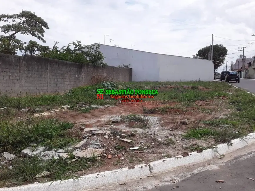 Foto 3 de Terreno / Lote à venda, 334m2 em Centro, Cacapava - SP