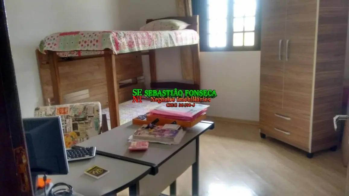 Casa com 3 quartos à venda em Chácaras Reunidas Igarapés, Jacarei - SP - imagem 4 Foto 4 de Casa com 3 quartos à venda em Chácaras Reunidas Igarapés, Jacarei - SP