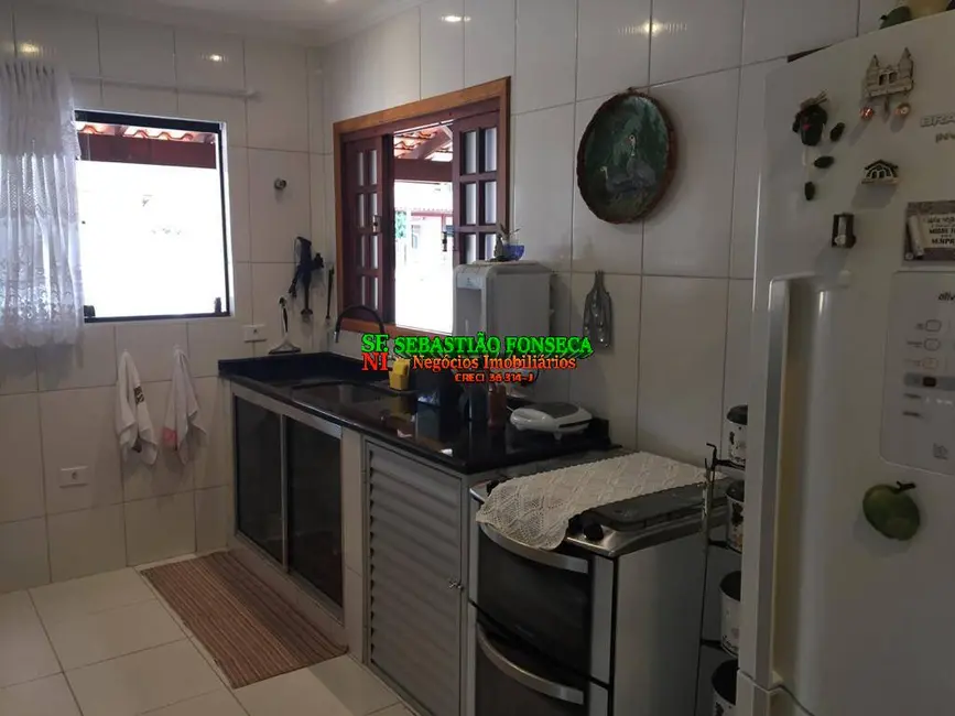 Casa com 3 quartos à venda, 288m2 em Massaguaçu, Caraguatatuba - SP - imagem 4 Foto 4 de Casa com 3 quartos à venda, 288m2 em Massaguaçu, Caraguatatuba - SP