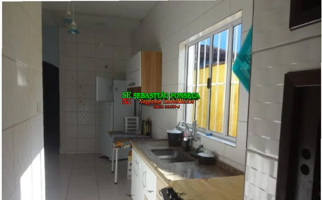 Casa com 2 quartos à venda, 250m2 em Centro, Caraguatatuba - SP - imagem 5 Foto 5 de Casa com 2 quartos à venda, 250m2 em Centro, Caraguatatuba - SP