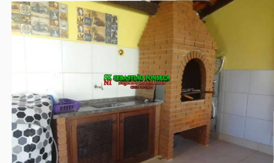 Foto 4 de Casa com 2 quartos à venda, 250m2 em Centro, Caraguatatuba - SP