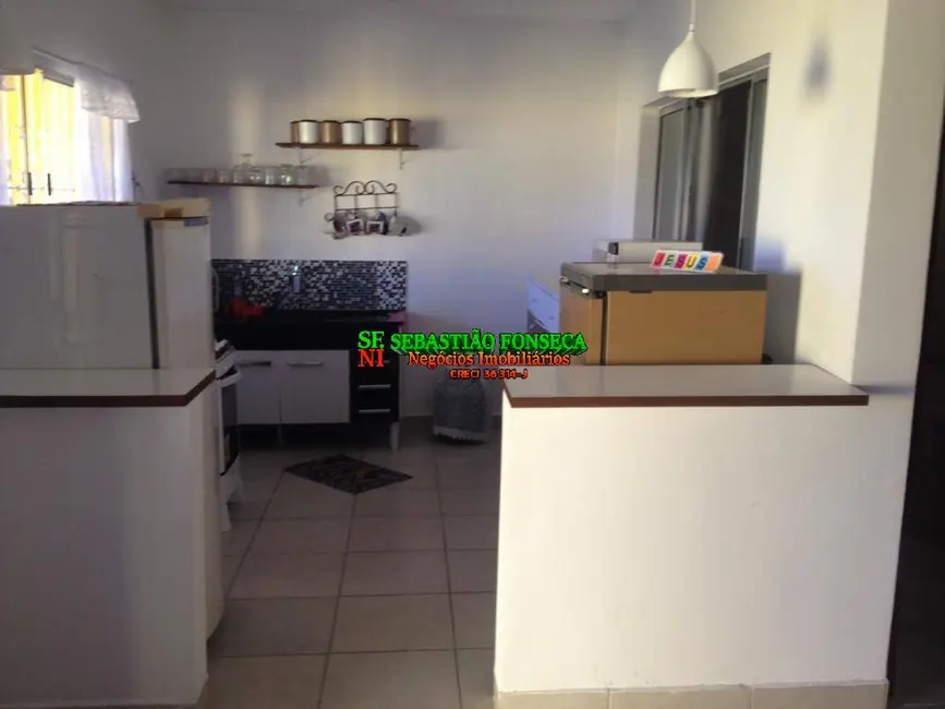 Foto 5 de Casa com 4 quartos à venda, 260m2 em Centro, Caraguatatuba - SP