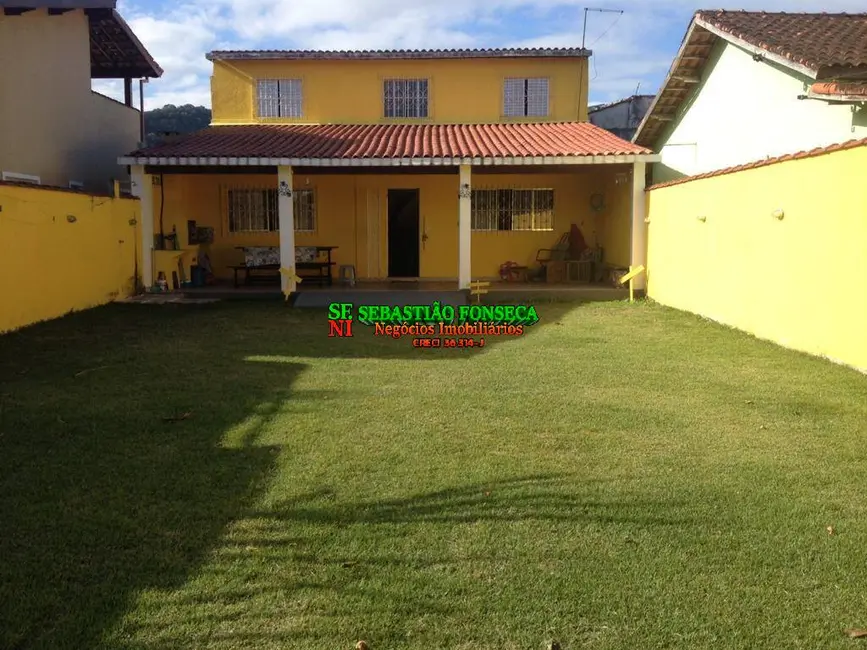 Foto 2 de Casa com 4 quartos à venda, 260m2 em Centro, Caraguatatuba - SP