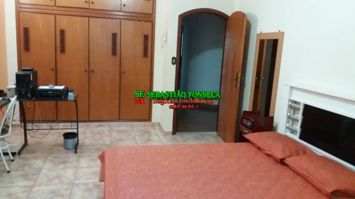 Foto 1 de Sobrado com 3 quartos à venda, 250m2 em Centro, Cacapava - SP