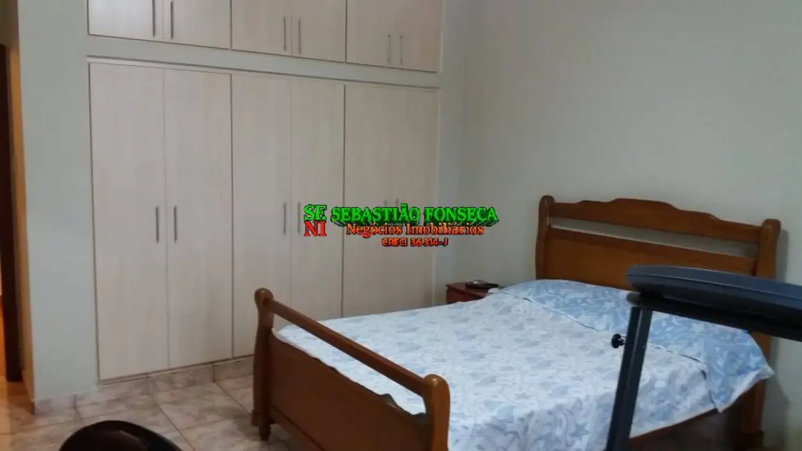 Foto 4 de Sobrado com 3 quartos à venda, 250m2 em Centro, Cacapava - SP