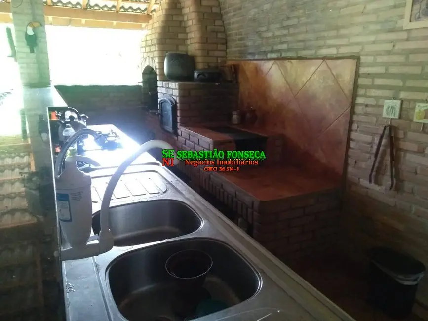 Chácara à venda, 1800m2 em Cacapava - SP - imagem 8 Foto 8 de Chácara à venda, 1800m2 em Cacapava - SP